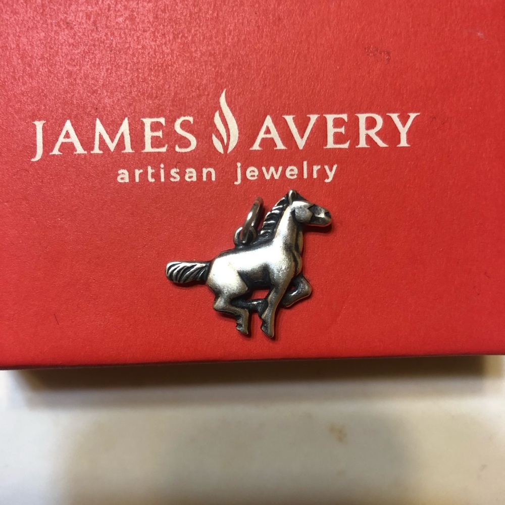HORSE JAMES AVERY CHARM|NWT